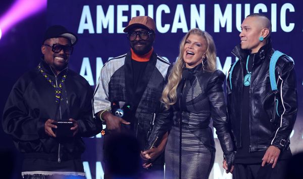 Fergie and the AMA Throwbacks