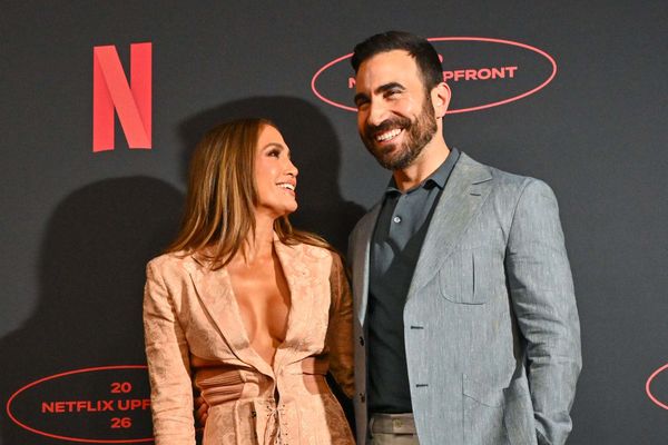 JLo & Brett: Give me the glow-up