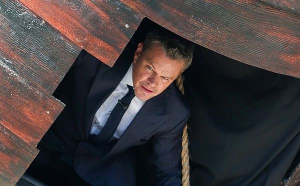 Matt Damon gets in