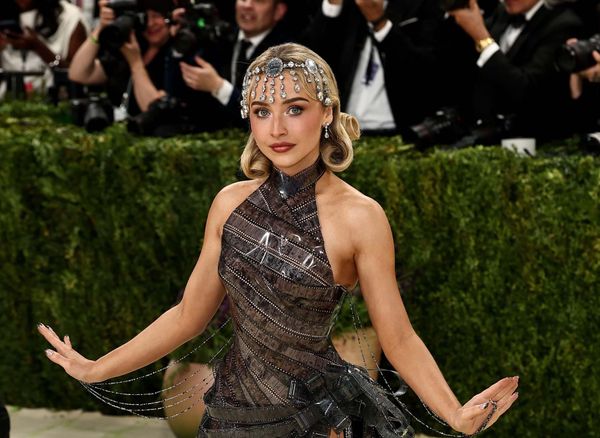 Sabrina Carpenter: Met Gala Best Dressed (Sarah)